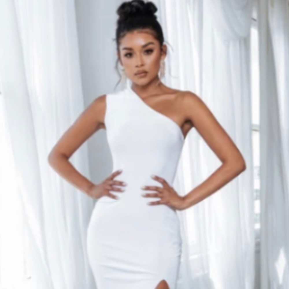 Solace London Averie One Shoulder Long Maxi Evening Gown High Slit